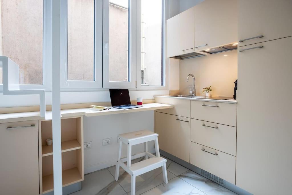 Duomo'S Nest - Central Mini-Apt Milano Eksteriør billede